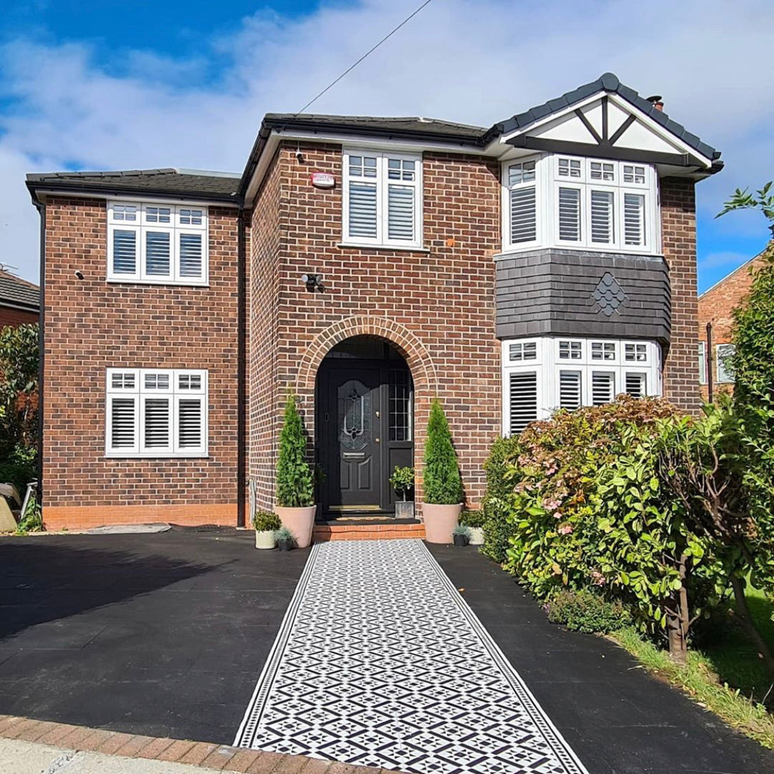 Kensington Faux-Tile Stencil - Dizzy Duck Designs