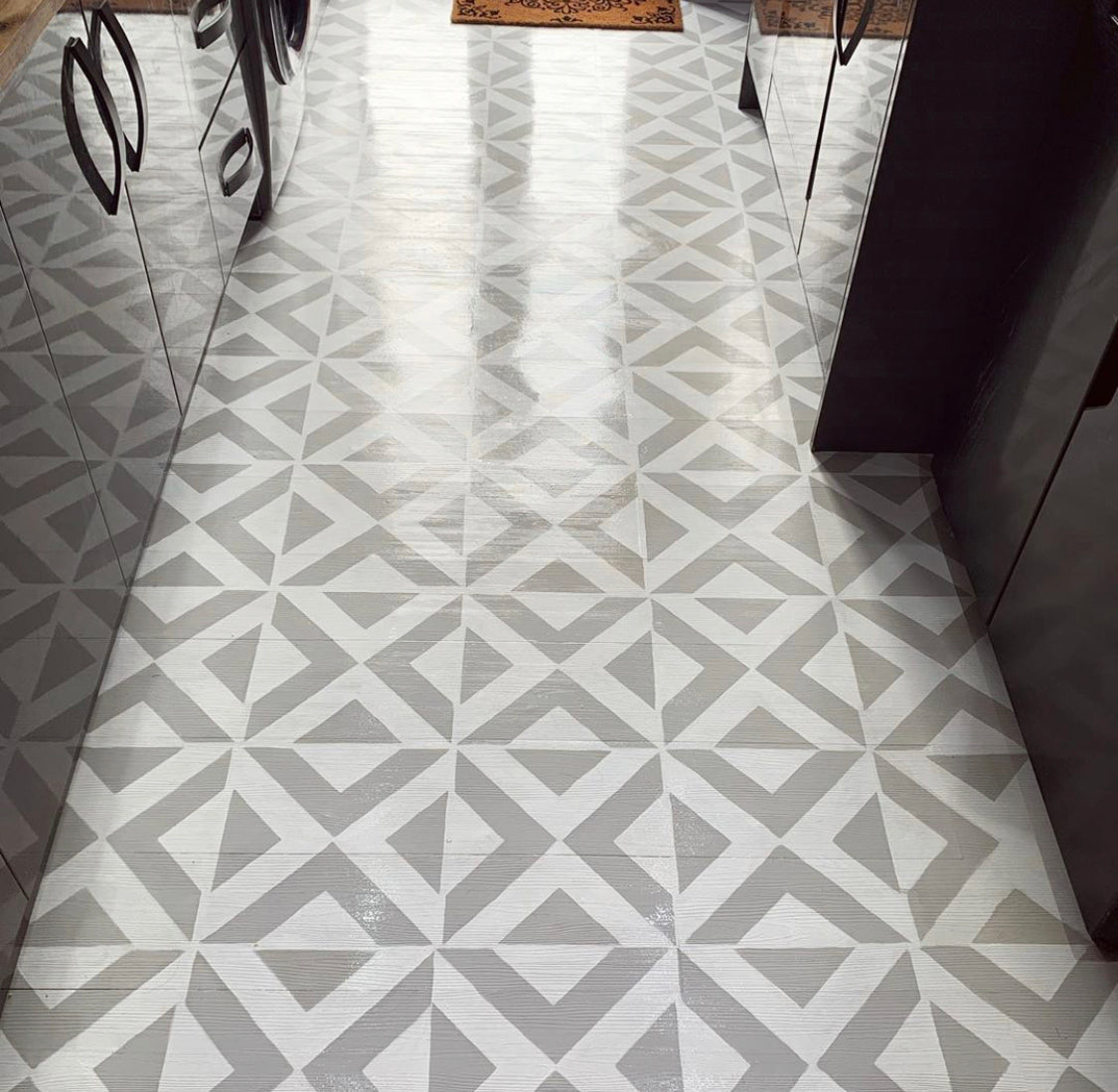 Ksar Faux-Tile Stencil