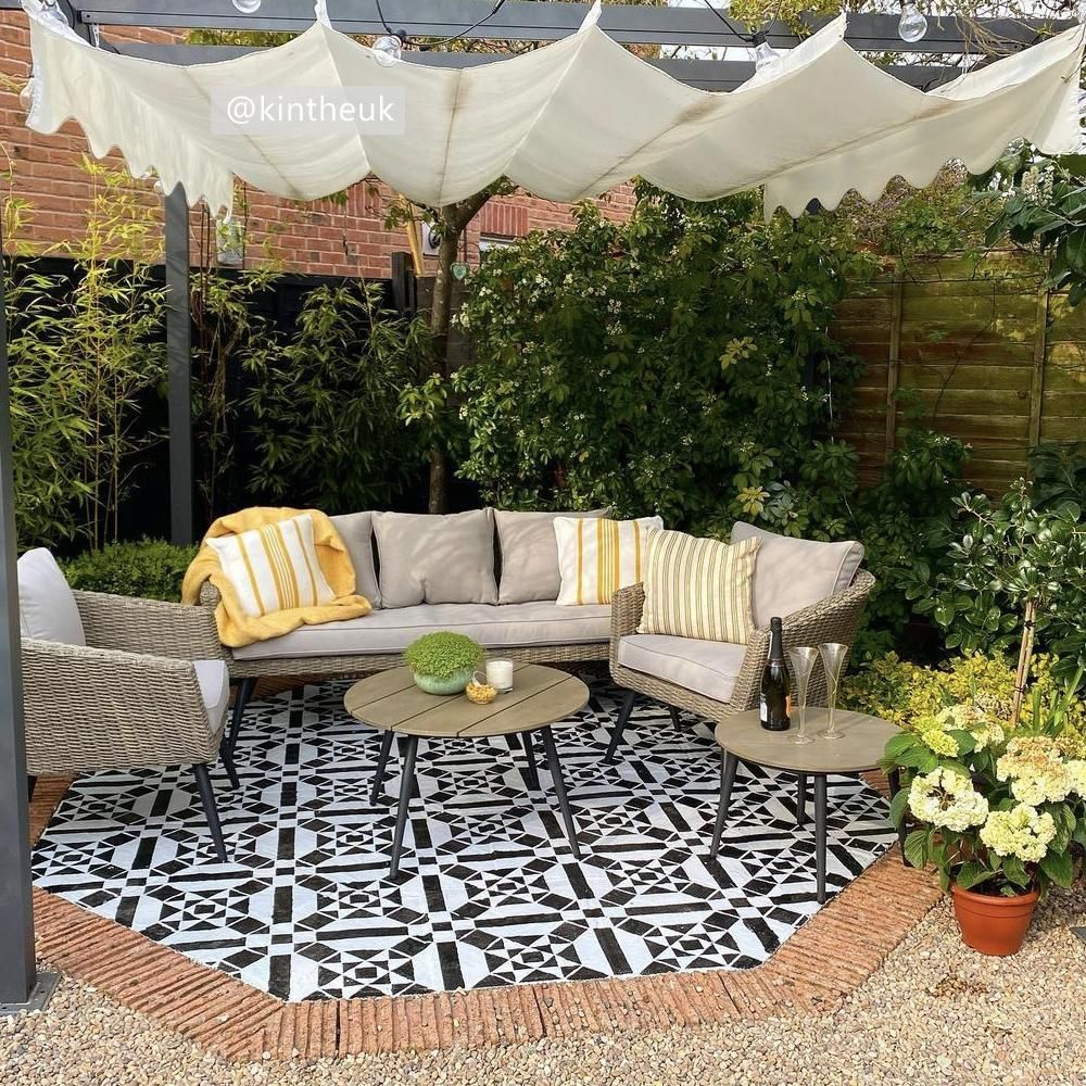 Buckingham Patio Stencil - Square Slabs - Dizzy Duck Designs