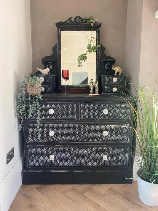 HOW TO | Marie's Upcycled Dressing Table - Dizzy Duck Designs