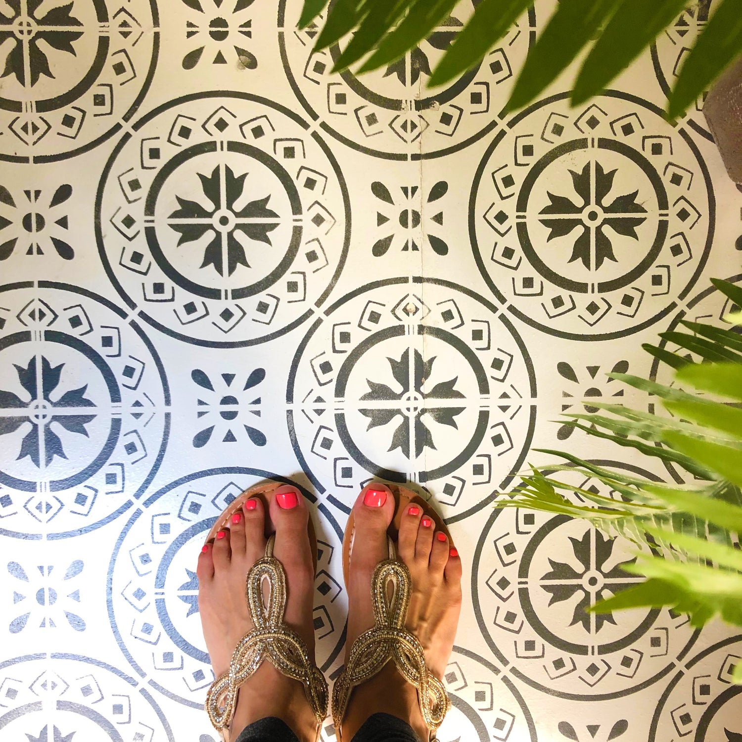 STENCIL | Faux-Tile | Spanish