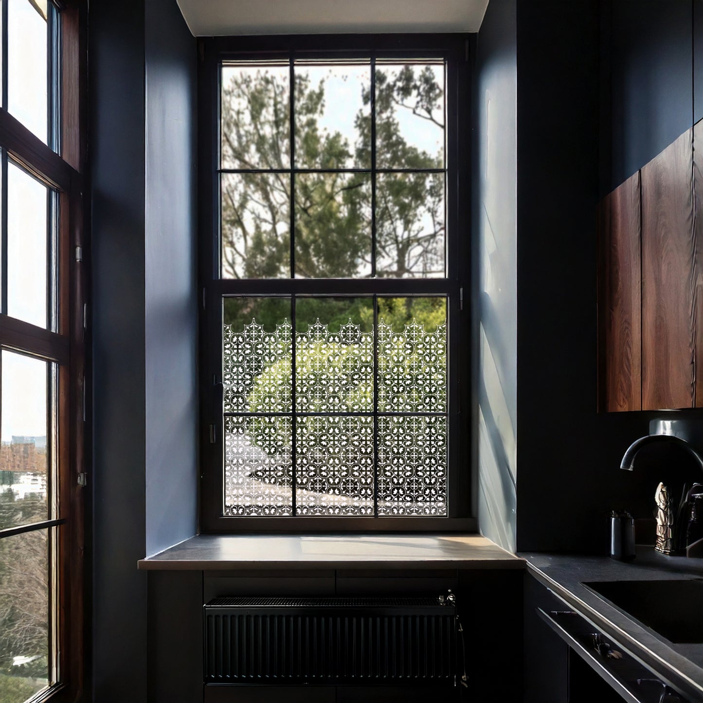 Zamora Trellis Clear Window Privacy Border (Clear)