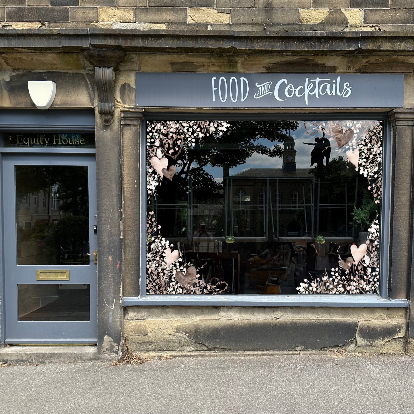 Valentines Hearts and Flowers Window Decal Corner