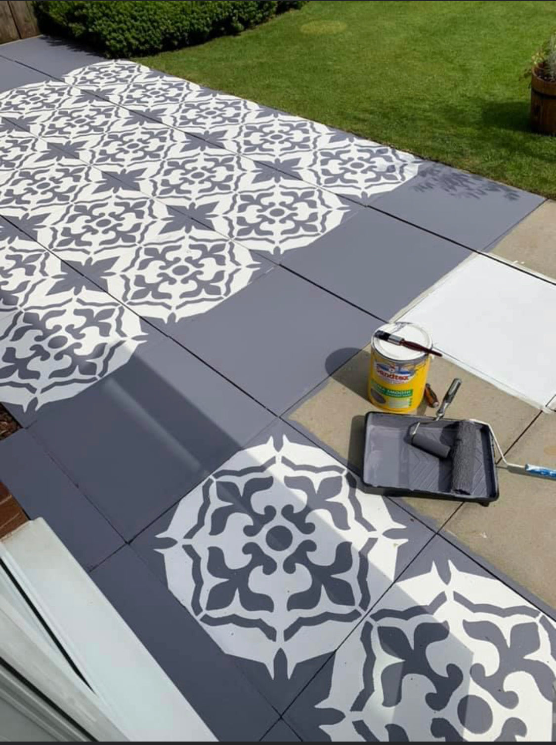 Patio Stencil for Easy DIY Concrete Makeovers 'Gibraltar'