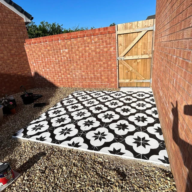 Patio Stencil for Easy DIY Concrete Makeovers 'Warwick'