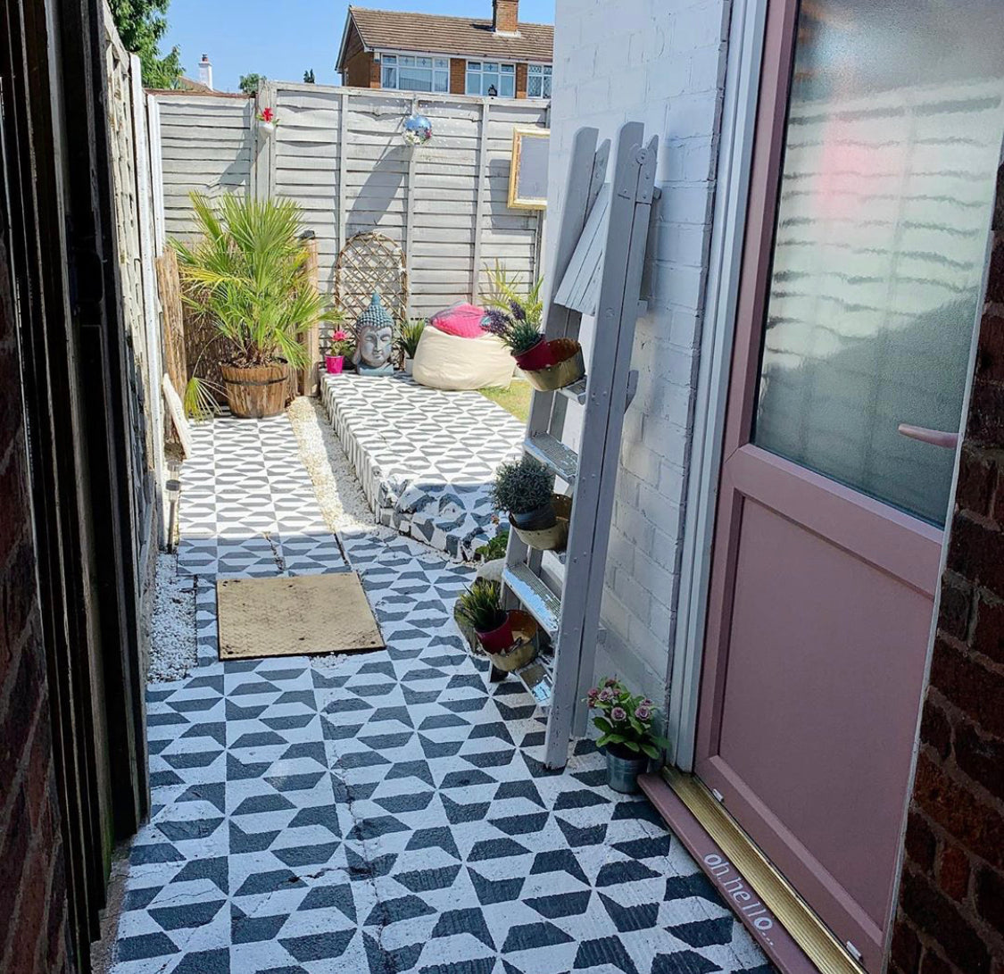 Geometric Outdoor Patio Stencil for Concrete & Slabs 'Safi'