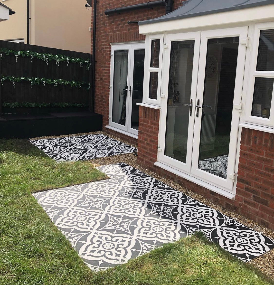 Turin Patio Stencil - Square Slabs