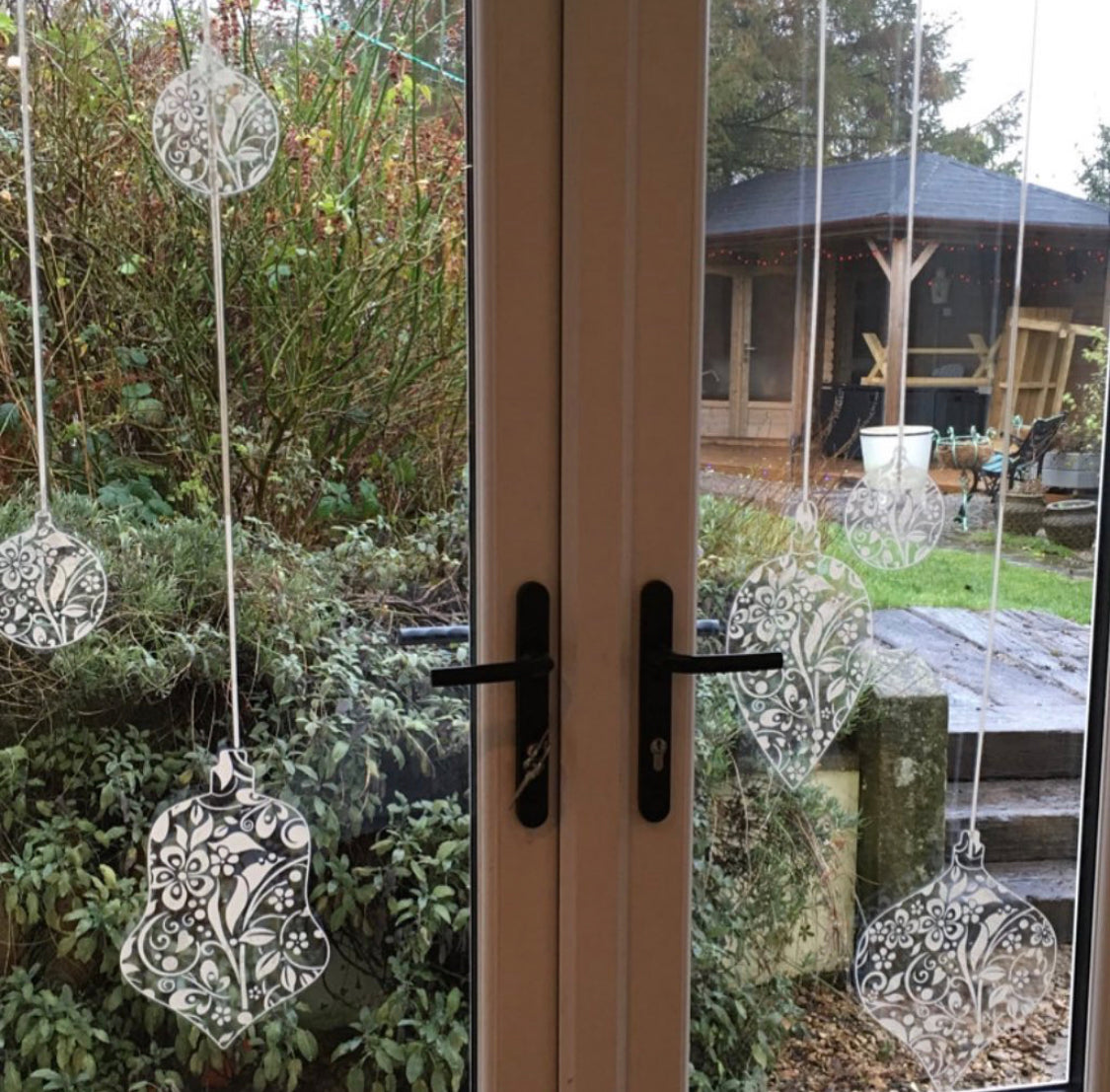 6 x Floral Baubles Christmas Window Decals