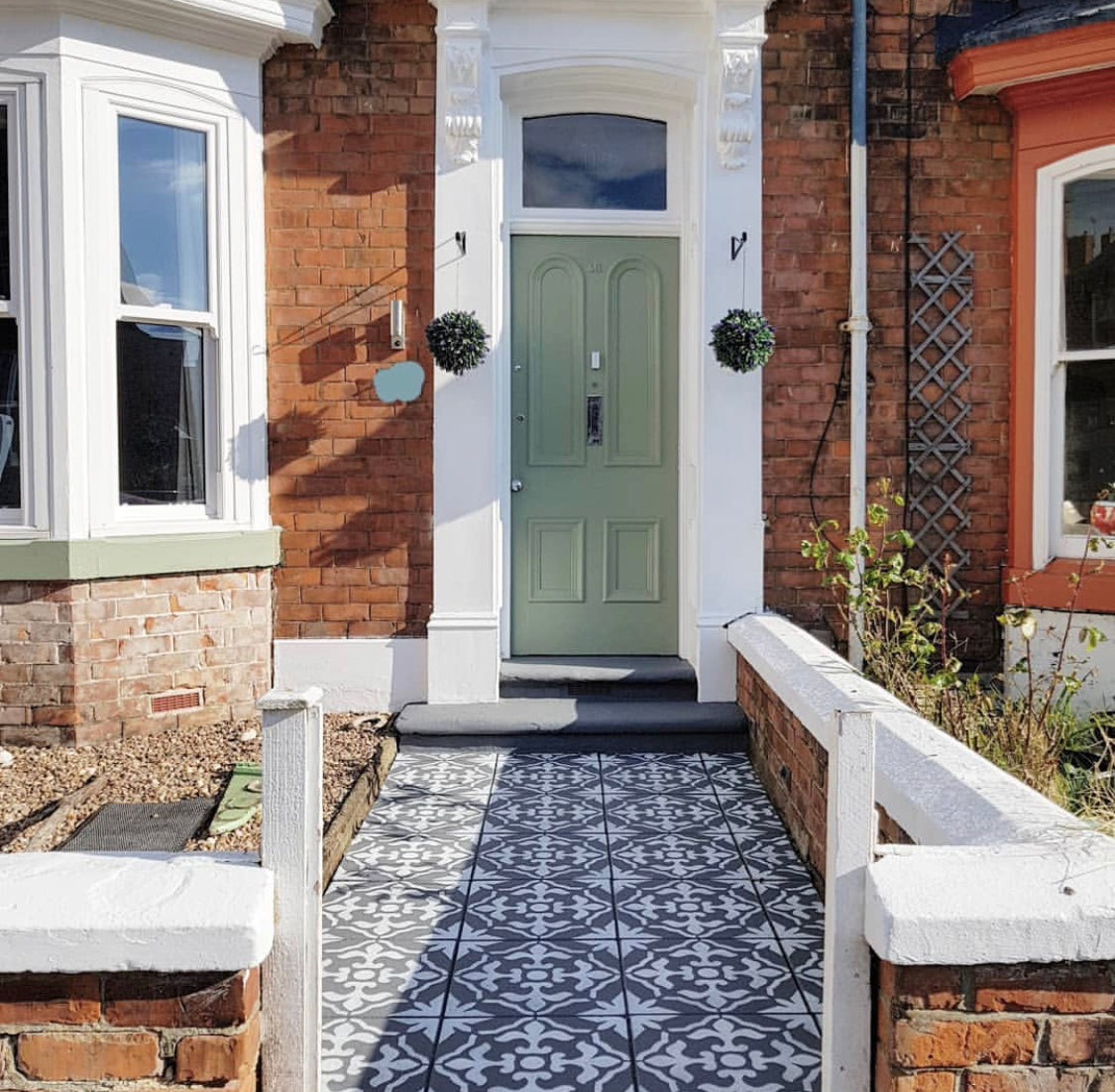 Patio Stencil for Easy DIY Concrete Makeovers 'Gibraltar'