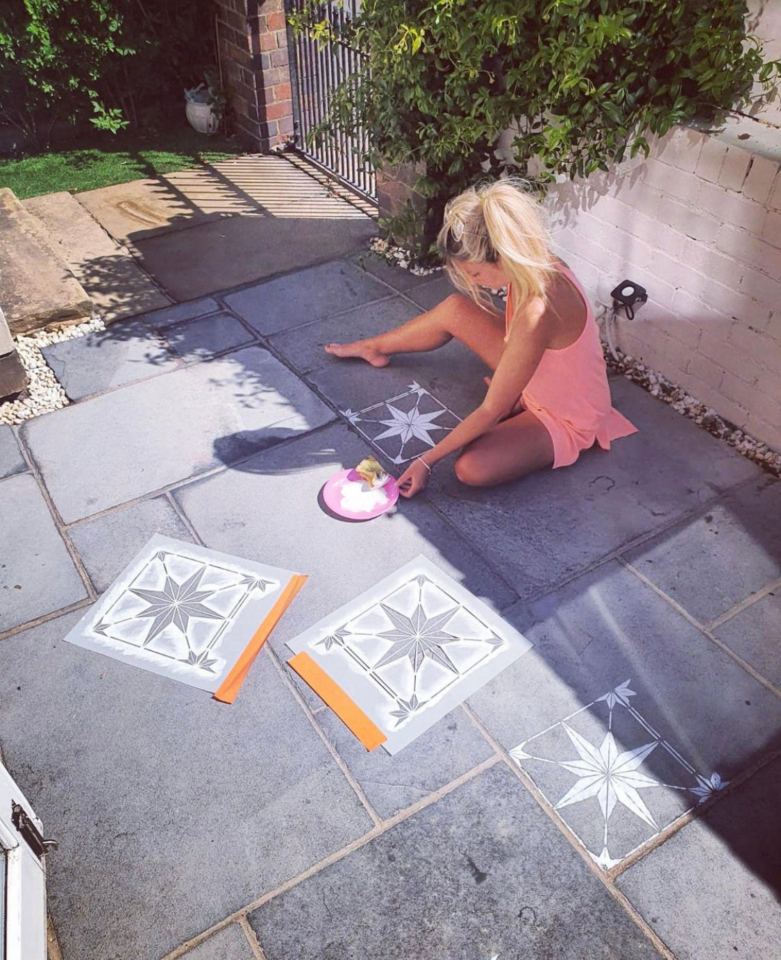 Patio Stencil for Easy DIY Concrete Makeovers 'Zarzis'