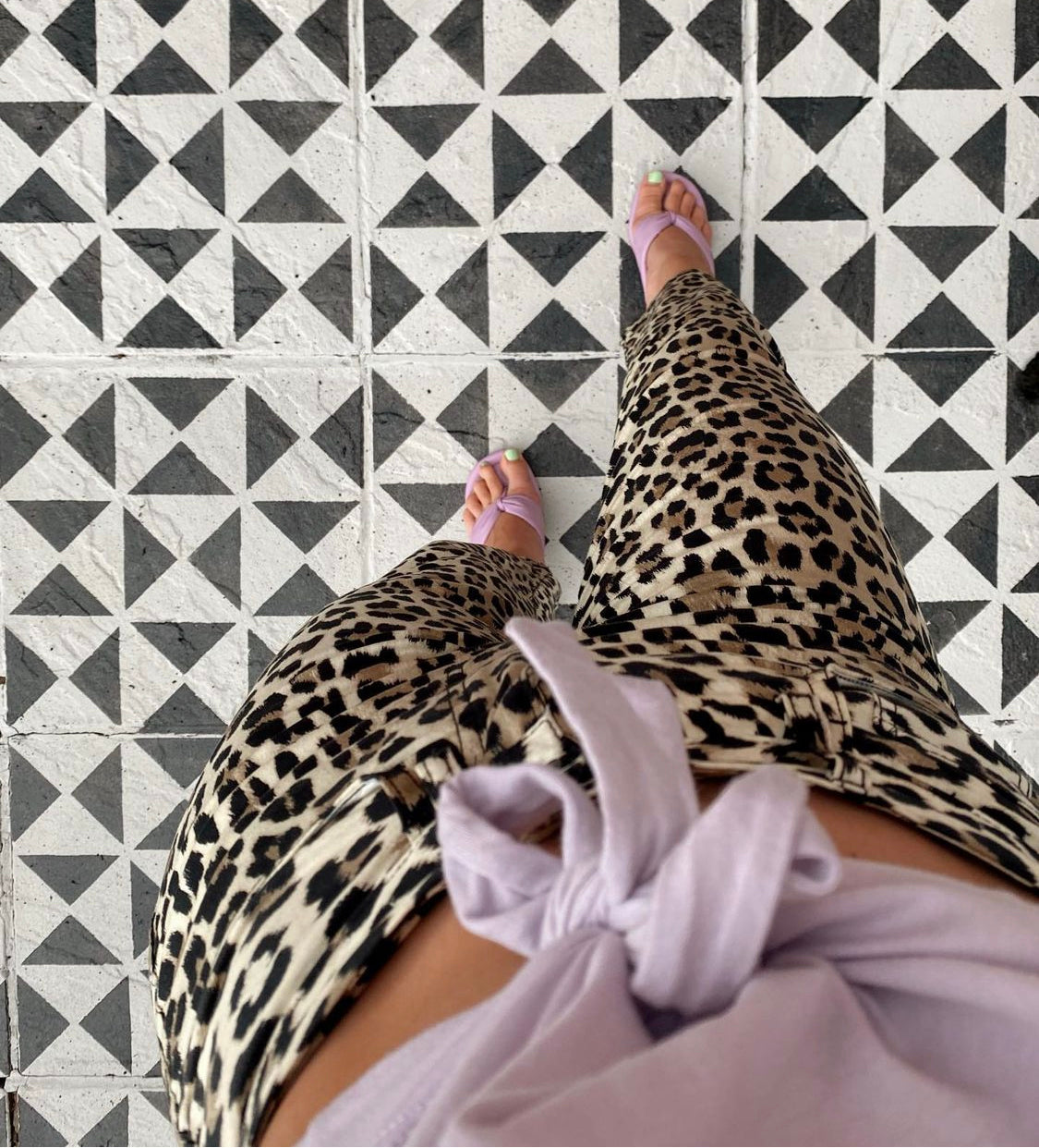 Geometric Patio Stencil for Decorative Outdoor Tile Patterns 'Samara'