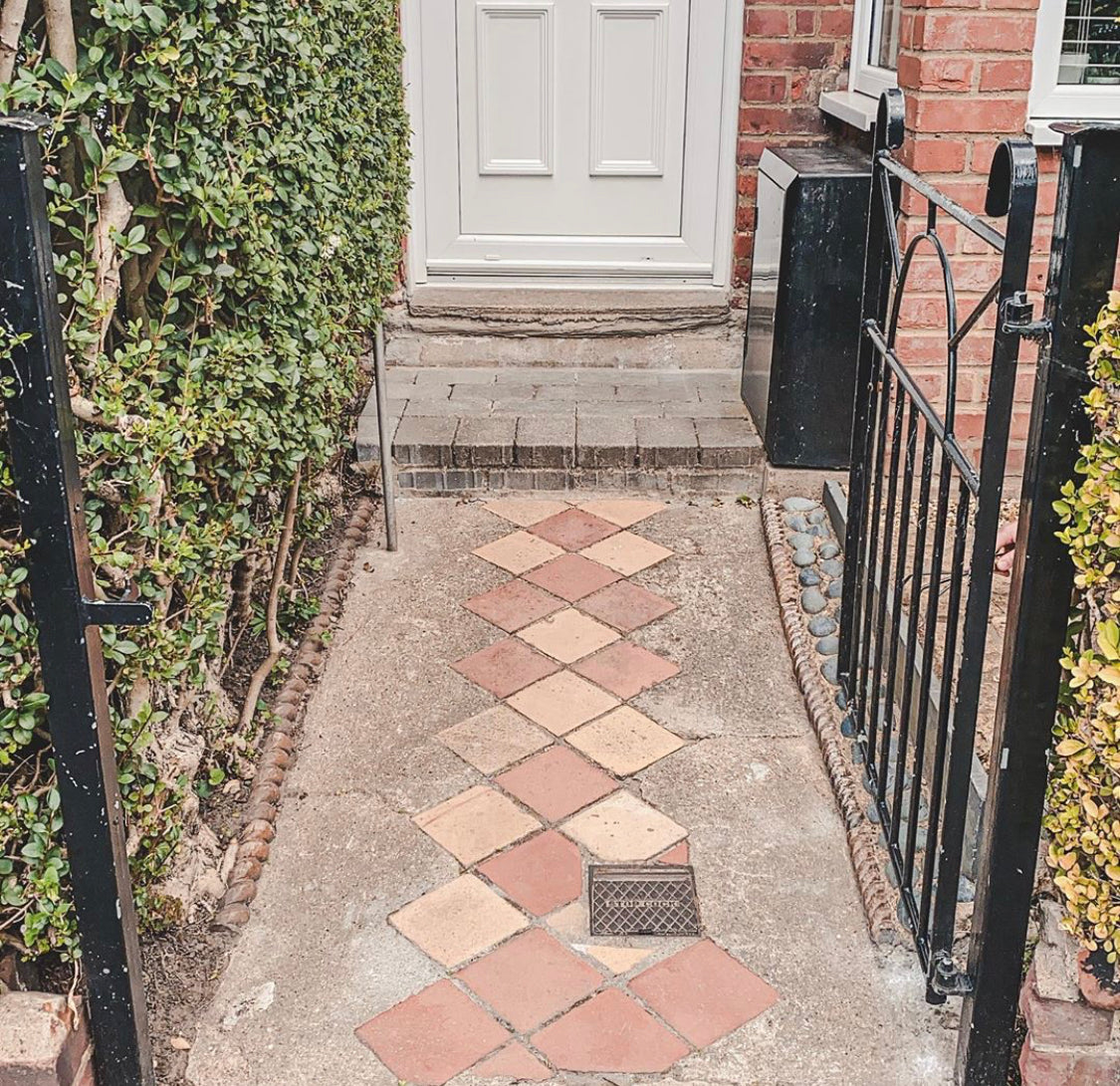 Patio Stencil for Simple DIY Patio Upgrades 'Pachuca'