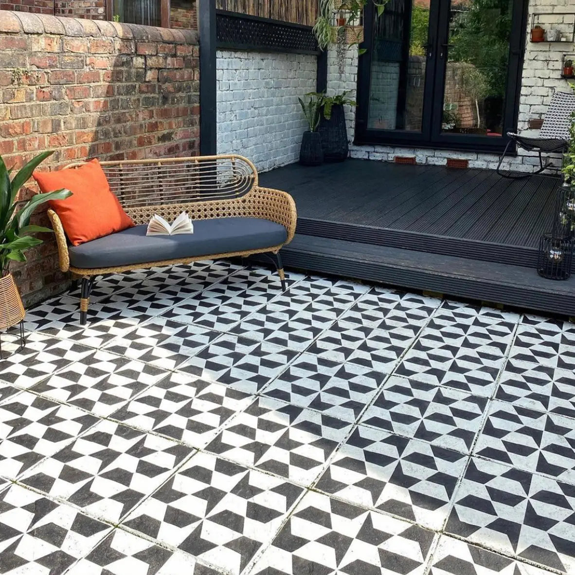 SAFI Faux Tile Stencil - Dizzy Duck Designs